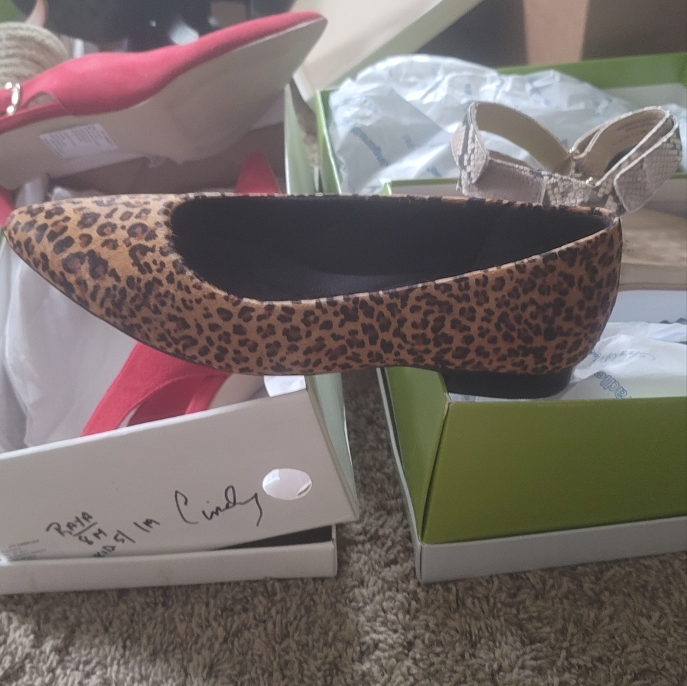 Walking Cradles flats